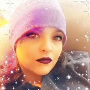 Meet your Posher, Ella